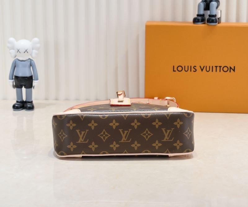 LV Hobo Bags